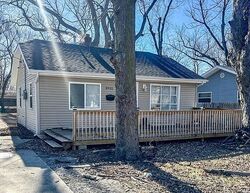Pre-foreclosure in  E Hickory St Decatur, IL 62526