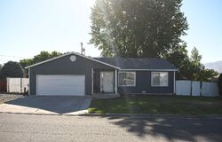 Pre-foreclosure in  Ida Ave Winnemucca, NV 89445