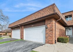 Pre-foreclosure in  Woodhollow Dr Flossmoor, IL 60422