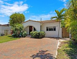 Pre-foreclosure in  Normandy Dr Miami Beach, FL 33141
