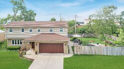  Park Dr, Melrose Park IL