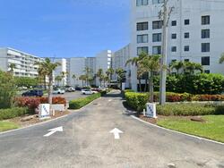 Pre-foreclosure in  S Ocean Blvd  Palm Beach, FL 33480