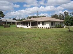 Pre-foreclosure in  Caloosa Rd Fort Myers, FL 33967