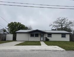 Pre-foreclosure in  Donald St Lakeland, FL 33813