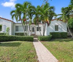 Pre-foreclosure in  N Miami Ave Miami, FL 33150