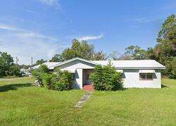  Ne 1st St, Chiefland FL