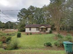 Pre-foreclosure in  SHOEMAKER ST Jackson, GA 30233