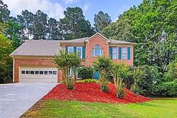  Vinings Ct, Lawrenceville GA