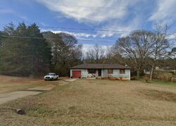 Pre-foreclosure in  MCINTOSH TRL Griffin, GA 30223