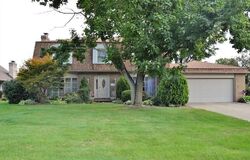 Pre-foreclosure in  Chittenden Cir Ne Massillon, OH 44646