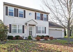 Pre-foreclosure in  Lansdale St Huntley, IL 60142