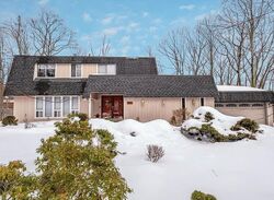 Pre-foreclosure in  Footstep Ln Pomona, NY 10970