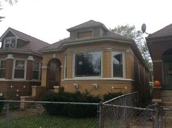 Pre-foreclosure in  S Racine Ave Chicago, IL 60620