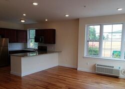 Pre-foreclosure in  Springfield Ave Maplewood, NJ 07040