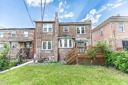 Pre-foreclosure in  S Oglesby Ave Chicago, IL 60649