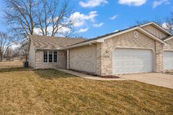 Pre-foreclosure in  Sandalwood Dr Highland, IN 46322