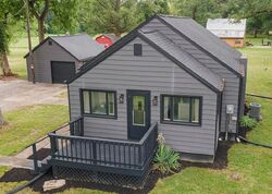 Pre-foreclosure in  Greenwell Rd Huntertown, IN 46748