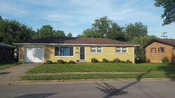Pre-foreclosure in  Millview St Sellersburg, IN 47172