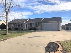 Pre-foreclosure in  E Spring Dr Columbus, IN 47201