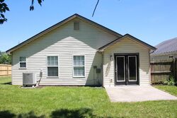 Pre-foreclosure in  Day Lily Dr Lexington, KY 40511