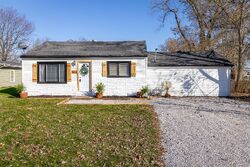 Pre-foreclosure in  PATTERSON RD Columbus, IN 47203
