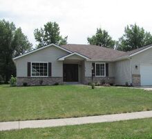 Pre-foreclosure in  Upland Ridge Dr Fort Wayne, IN 46825