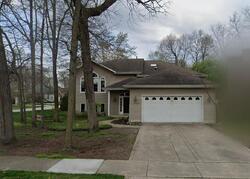Pre-foreclosure in  Dove Dr Schererville, IN 46375