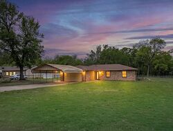 Pre-foreclosure in  Teresita Ln Jones, OK 73049