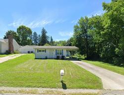 Pre-foreclosure in  Mildred Ave Fort Wayne, IN 46808