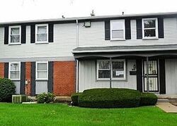 Pre-foreclosure in  BEECHWOODE LN Pontiac, MI 48340