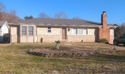 Pre-foreclosure in  DEITY DR Fenton, MO 63026