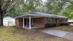 Pre-foreclosure in  S Feemster Lake Rd Tupelo, MS 38804
