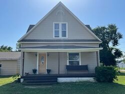 Pre-foreclosure in  KIMMEL ST Braman, OK 74632