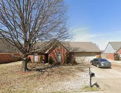 Pre-foreclosure in  Sweetwater Dr Southaven, MS 38672