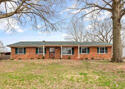 Pre-foreclosure in  SPACE DR Florissant, MO 63033