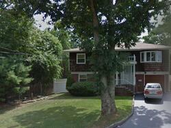  W Chestnut St, Farmingdale NY