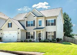 Pre-foreclosure in  Meadow Branch Ln Dallas, GA 30157