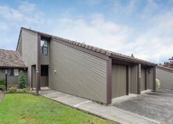  Nw 10th Ct Apt D, Vancouver WA
