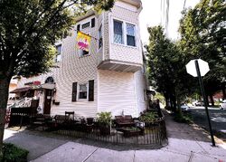 Pre-foreclosure in  Cary Ave Staten Island, NY 10310