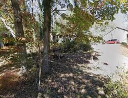 Pre-foreclosure in  Sunrise Dr Hendersonville, NC 28791