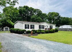 Pre-foreclosure in  Alexander Pl Wilmington, NC 28411