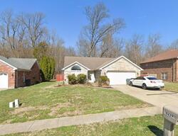 Pre-foreclosure in  Twin Springs Dr Sellersburg, IN 47172
