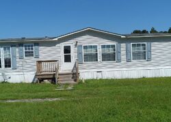 Pre-foreclosure in  Morton Farm Rd Hubert, NC 28539