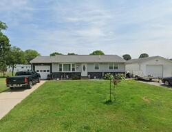 Pre-foreclosure in  Clover Ln Parkersburg, WV 26101