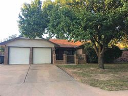  Oakcrest Ave, Enid OK