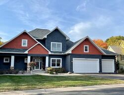 Pre-foreclosure in  Walnut Dr Mound, MN 55364