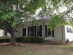 Pre-foreclosure in  S HIGH ST Trenton, TN 38382