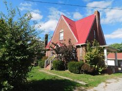 Pre-foreclosure in  Grace St Mansfield, OH 44905