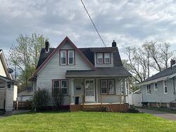  Beechwood Dr, Youngstown OH