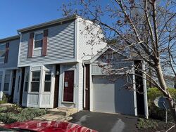 Pre-foreclosure in  Worthington Woods Blvd Columbus, OH 43085